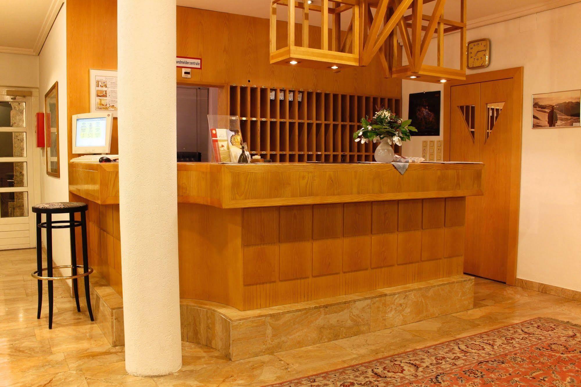 Austria Classic Hotel Heiligkreuz Hall in Tirol Exterior foto